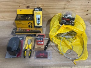 Random lot of 11 Items