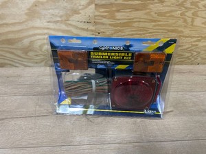 $41 Submersible Universal Mount Combination Trailer Tail Light Kit - Deluxe Missing One Lighy