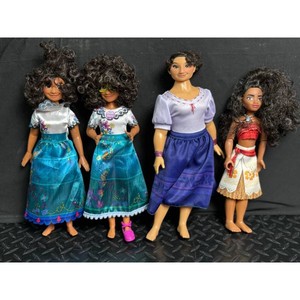 Disney Princess Dolls Set � 4 Fashion Dolls with Dresses