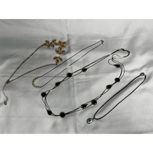 Mixed Metal Costume Jewelry Lot � Assorted Necklaces & Bracelets