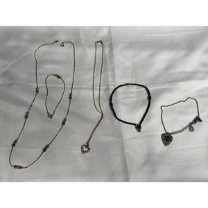 Mixed Metal Costume Jewelry Necklace Lot � Pendants, Chains
