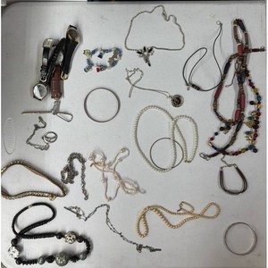 Mixed Costume Jewelry Lot � Watches, Necklaces, Bracelets, 20 Pieces