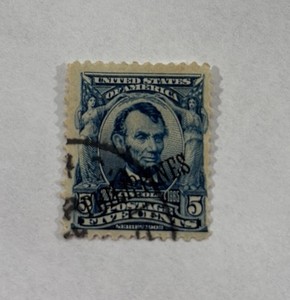 Stamp, US Postage Phillipines over stamp Scott 304 5 Cent Abraham Lincoln 1902-1903