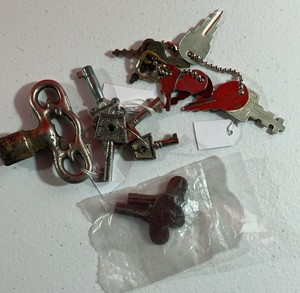 Vintage keys clock Jewelry box