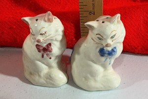 Vintage Puss and Boots Cat Salt and Pepper shakers Porcelain China