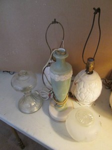 Vintage Aladdin Alacite glass table...