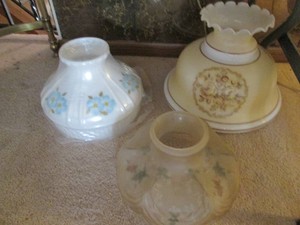 Vintage frosted and milk glass styl...
