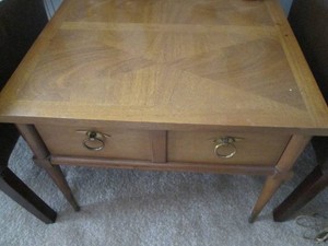 Mid Century Wood end table with dra...