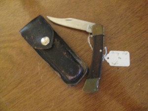 Vintage Buck pocket knife with leat...