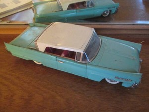Die cast replica vintage Lincoln Co...