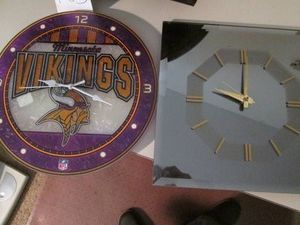 Frosted glass MN Vikings and Bevele...