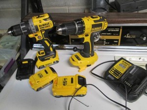 Dewalt cordless 20v drilldriver, 1...