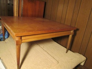 Vintage wood coffee table approx 31...