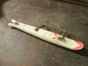 Vintage Wood 9in fishing lure deco...