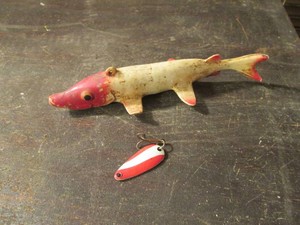 Vintage Wood 6in fishing lure decoy...