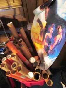 Non-lided tote with a wide variety ...
