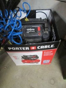 Porter Cable 6-gallon pancake air c...