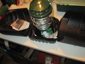 Coleman propane lantern with hardsi...