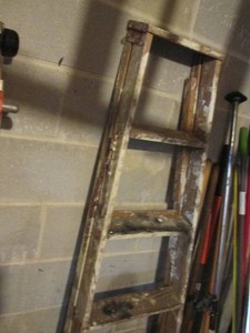 6ft wood ladder...