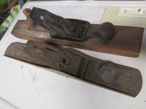 2 Vintage planers