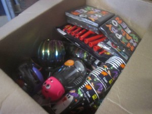 (EW7) Big Box of Assorted New Haloween Shelf Pulls  Overstock