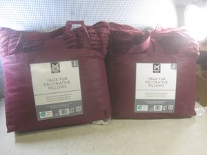 (BR1) 2 - 2-Pack Faux Fur Decorative Pillows