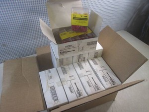 (CS) 8 Boxes of Solderless Terminals Insulated Butt Connectors 22-18 AWG 8 Boxes of 5 - 100pc Containers
