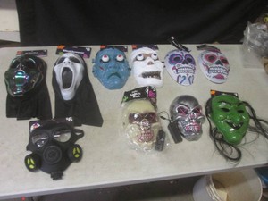 (EW5) Assorted Halloween Masks