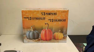 SET OF 3 PUMPKINS