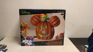 DISNEY MICKEY PUMPKIN WITH LIGHTS AND MUSIC