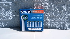 NEW ORAL-B CROSS ACTION REPLACEMENT BRUSH HEADS 10 CT