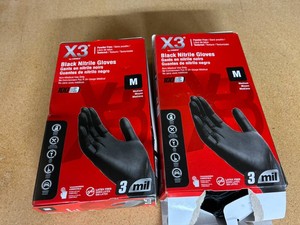 Medium Black Nitrile Gloves
