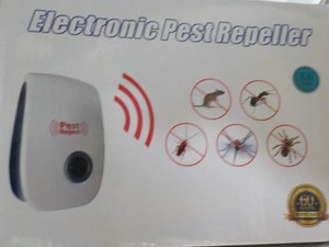 6 pack Electronic Pest Repellers