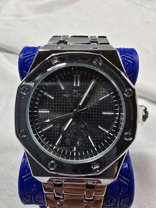 Montres Carlo Bold Silver-Tone Octagonal Black Dial Quartz Watch