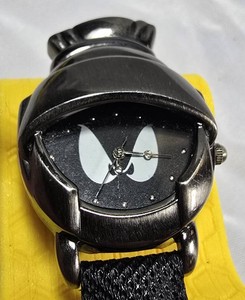 ARMITRON WARNER BROS. MARVIN THE MARTIAN CHARACTER QUARTZ WATCH