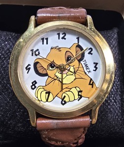 VINTAGE TIMEX DISNEY THE LION KING SIMBA & NALA CHARACTER WATCH