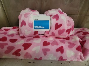 2 Room essentials 50x60in Pink Hearts Micro-FleeceThrow blankets (both new, one is without packaging)
