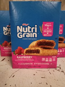 3 boxes Kelloggs Nutri-Grain Breakfast Bars Raspberry 16ct- 1.3oz bars per box