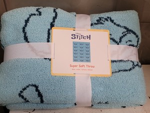 Disneys Stitch 50x60in Super Soft Throw Blanket