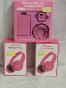 (2) Wireless Headphones and a USB-A to Lightning Charging Giftset