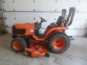 Kubota B7610 HST Compact Tractor 4WD