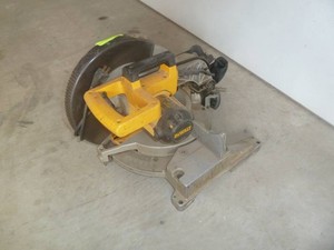 Dewalt Compound Miter Saw 12