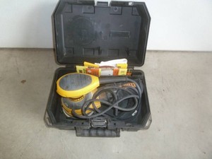 Dewalt Palm Sander
