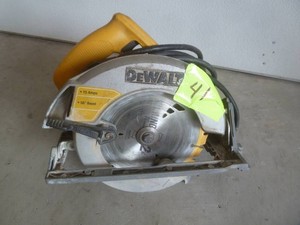 Dewalt Circle Saw 7 14