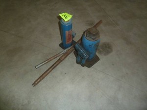 Hydraulic Bottle Jacks x 2