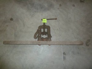 Antique Pipe Vice
