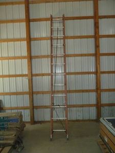 Werner Fiberglass Extension Ladder 24