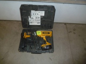 Dewalt Nail Gun 18v