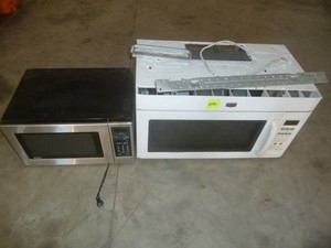 Microwaves x 2