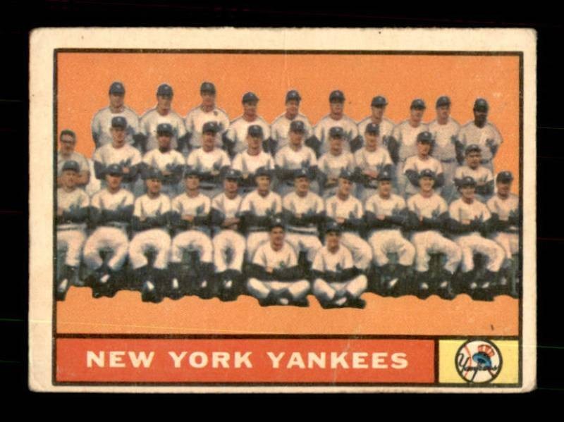 1961 Topps New York Yankees Team Card (Mickey Mantle Card, Hes Included in the Picture) Vintage Baseball Card